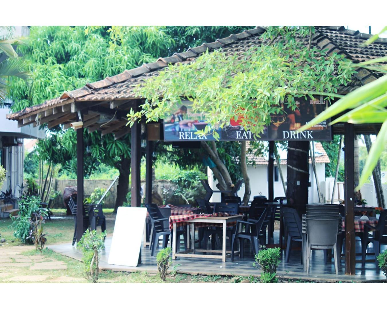 Ronne'S Little Baga Service Apartments Extérieur photo